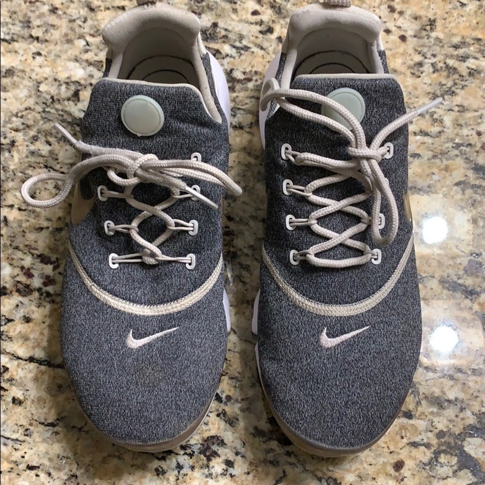 Gray and Gold Women’s Nike Shoes (8)